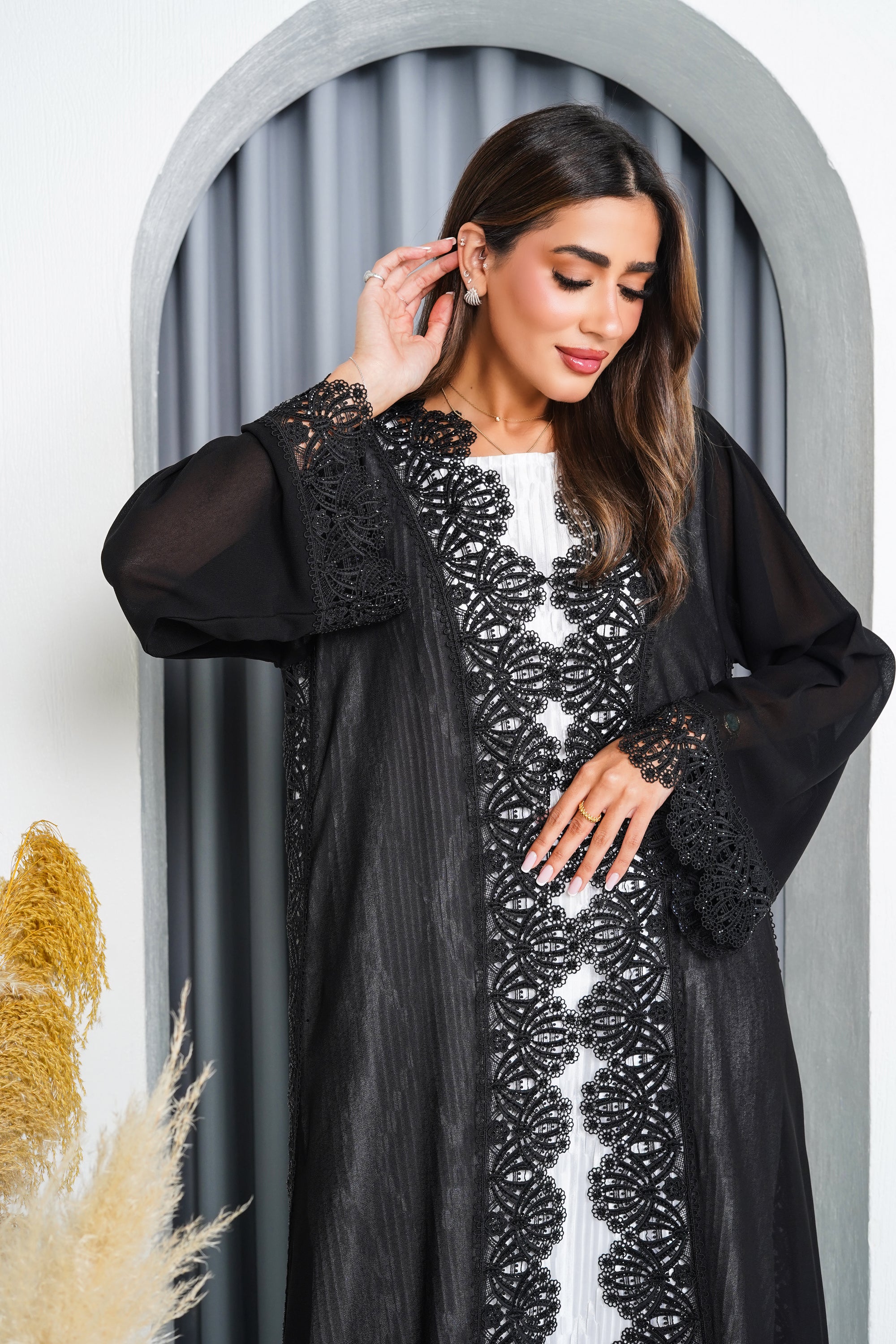 R217 Black Classic Dantil Abaya Set