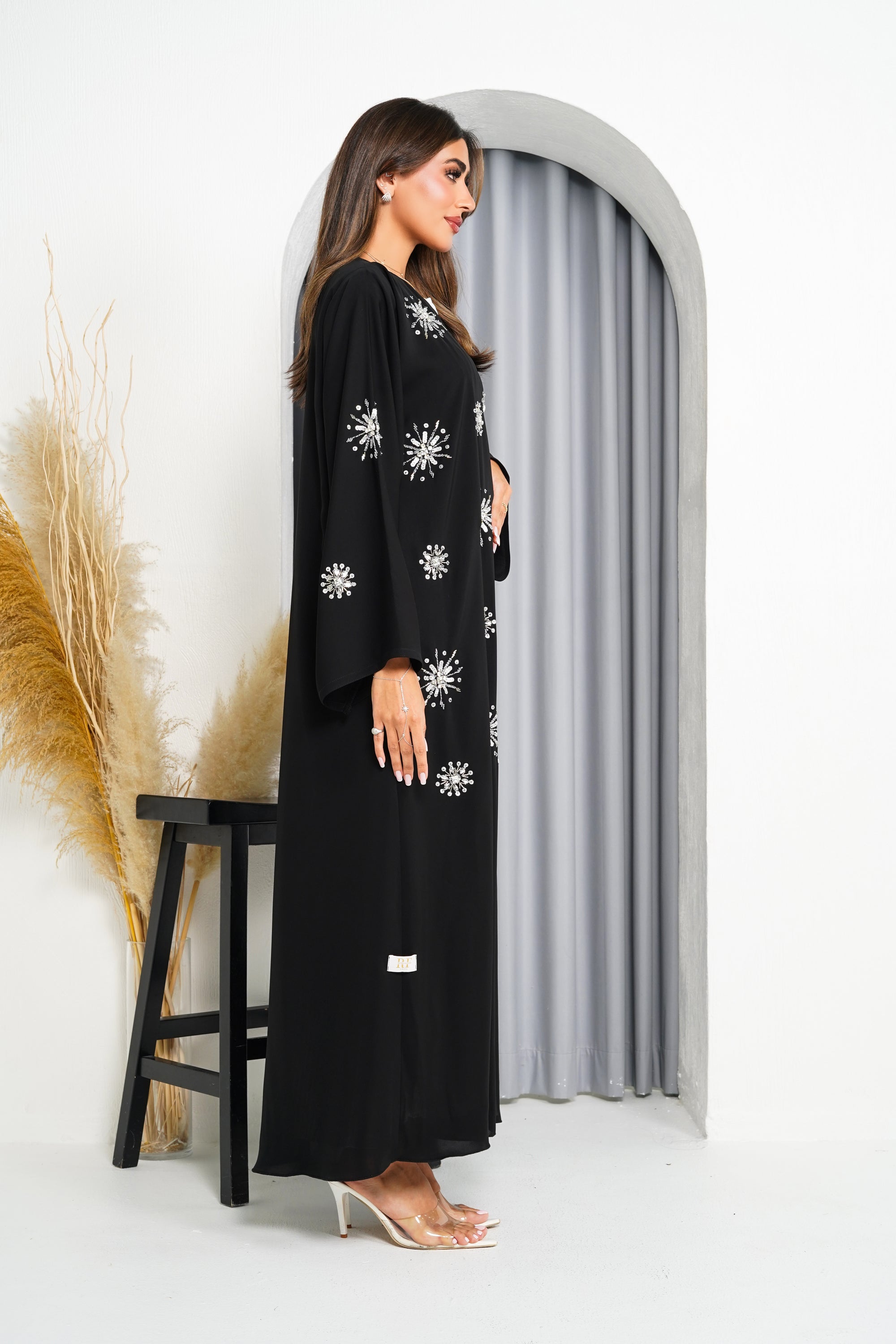 R222 Black elegant  Designer Abaya Set