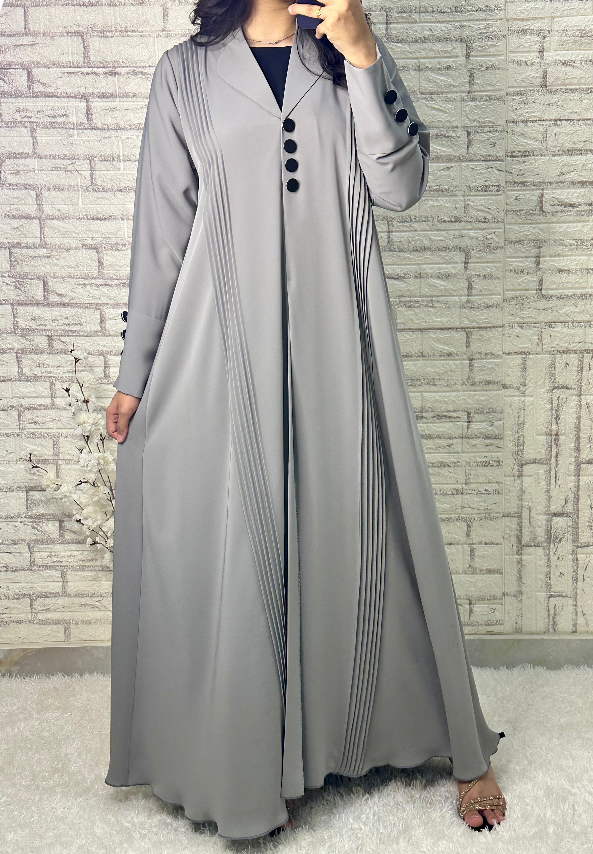 طقم عباية رمادية R024