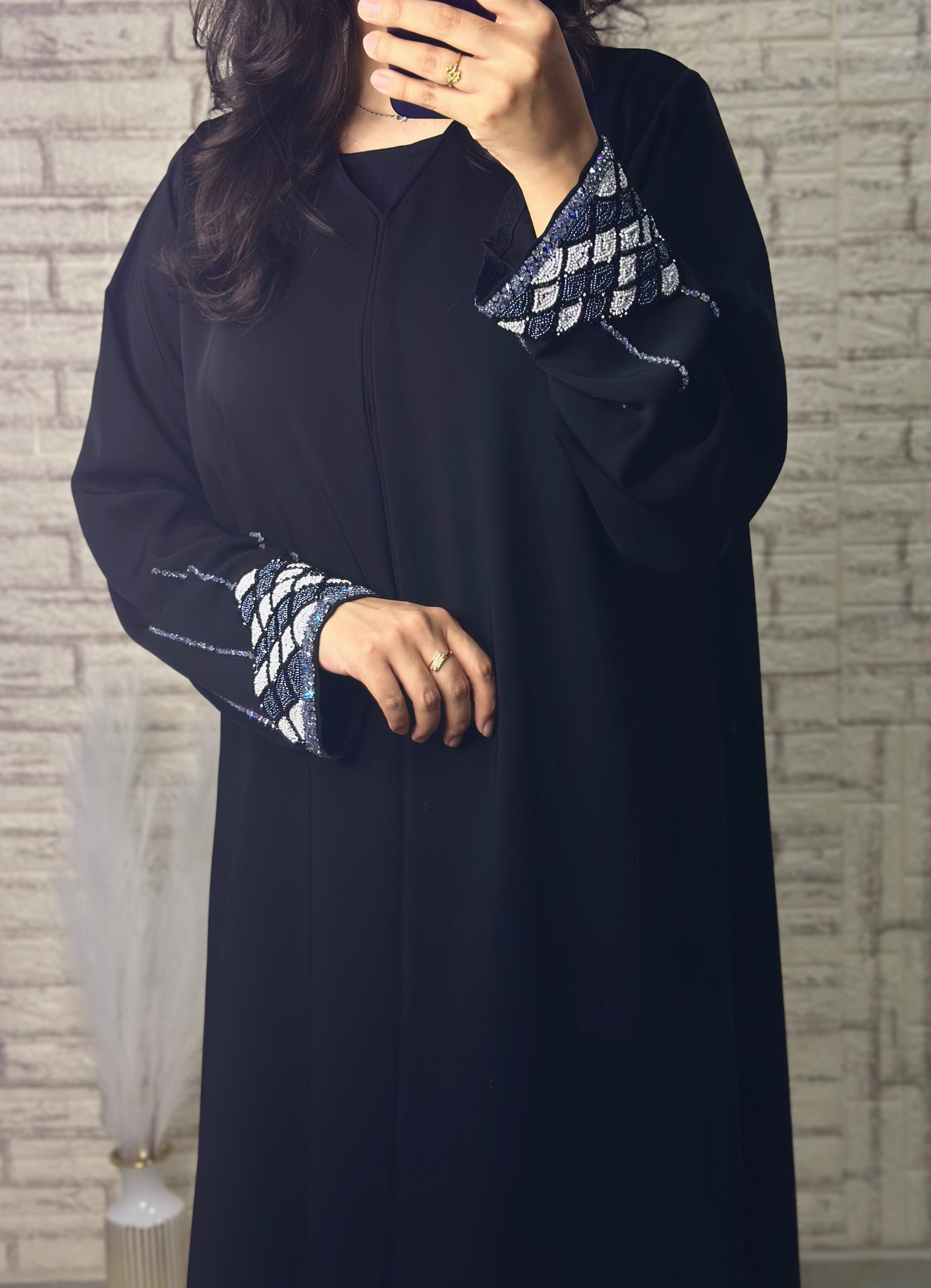 طقم عباية سوداء R016