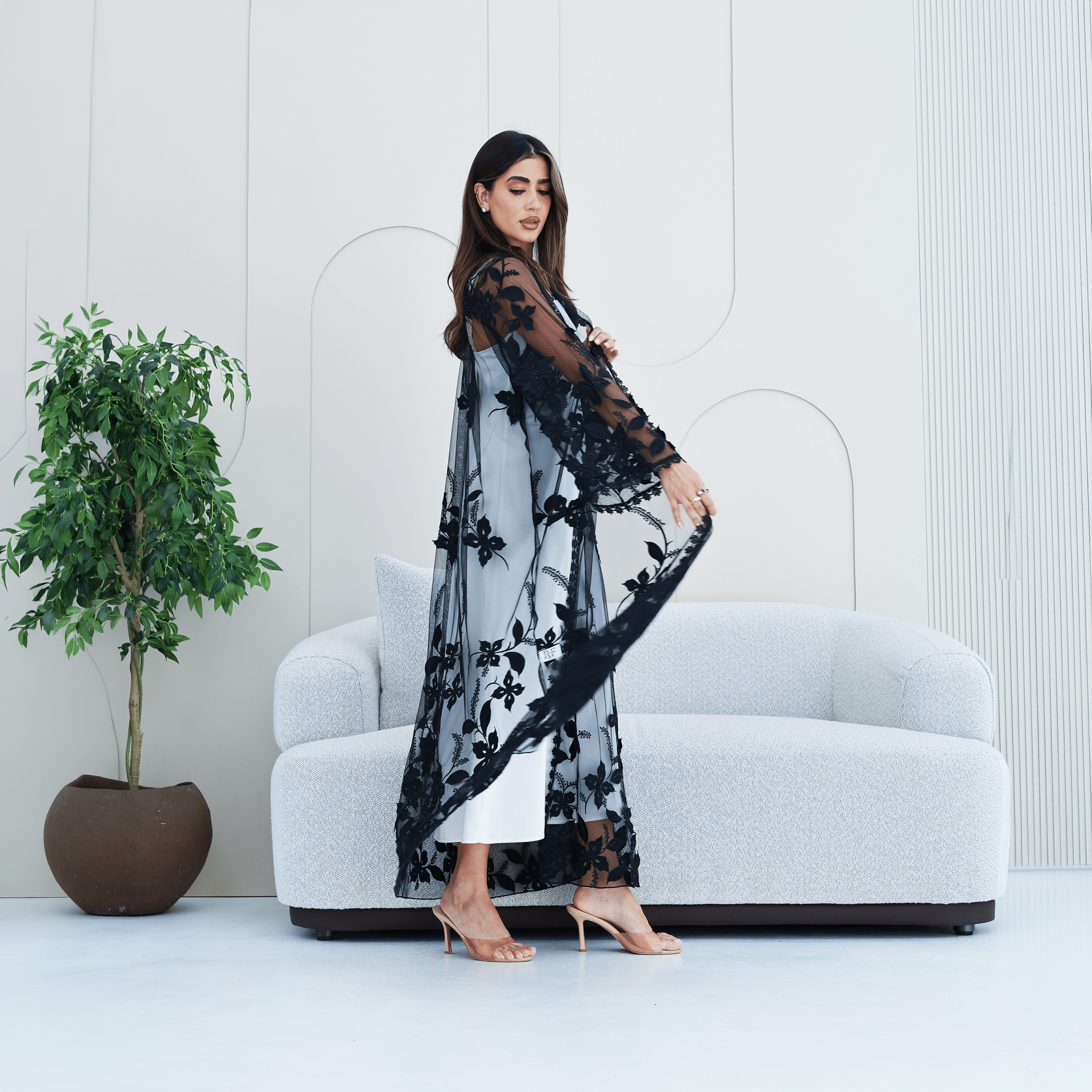 R282 | Elegant Flower Dantel Abaya Abaya for Women UAE – Abaya – Rutba Fashion Abaya
