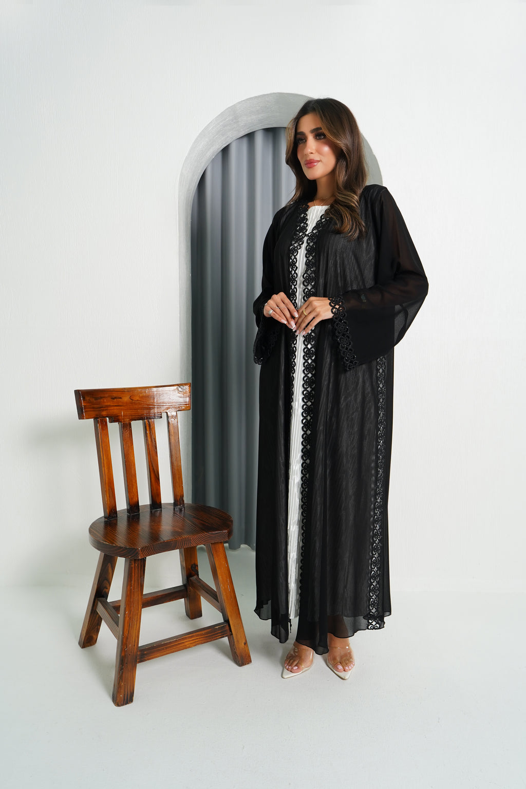 R193 Black elegant  Abaya Set
