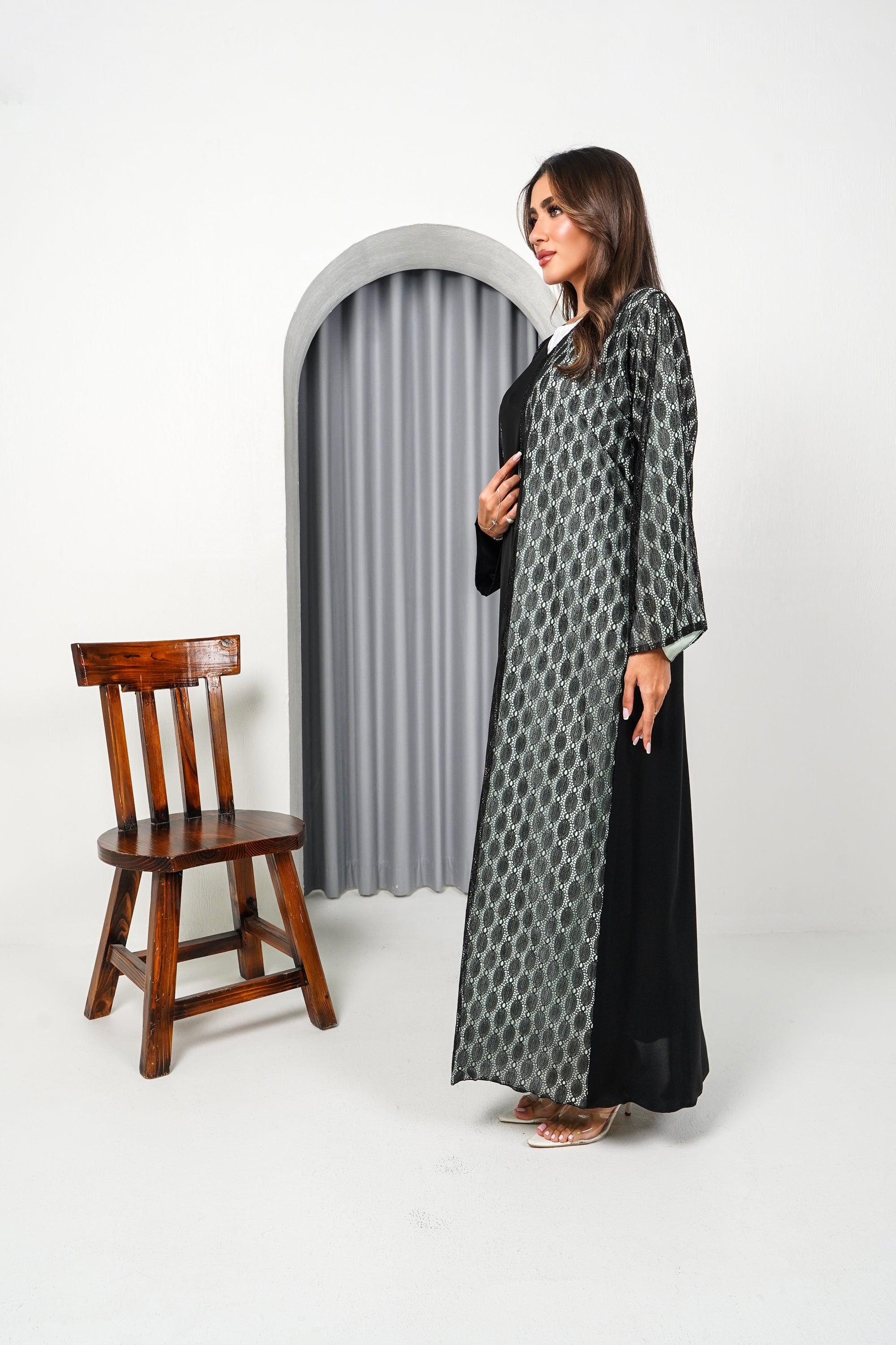 R196 Black shining Dantil  Abaya Set