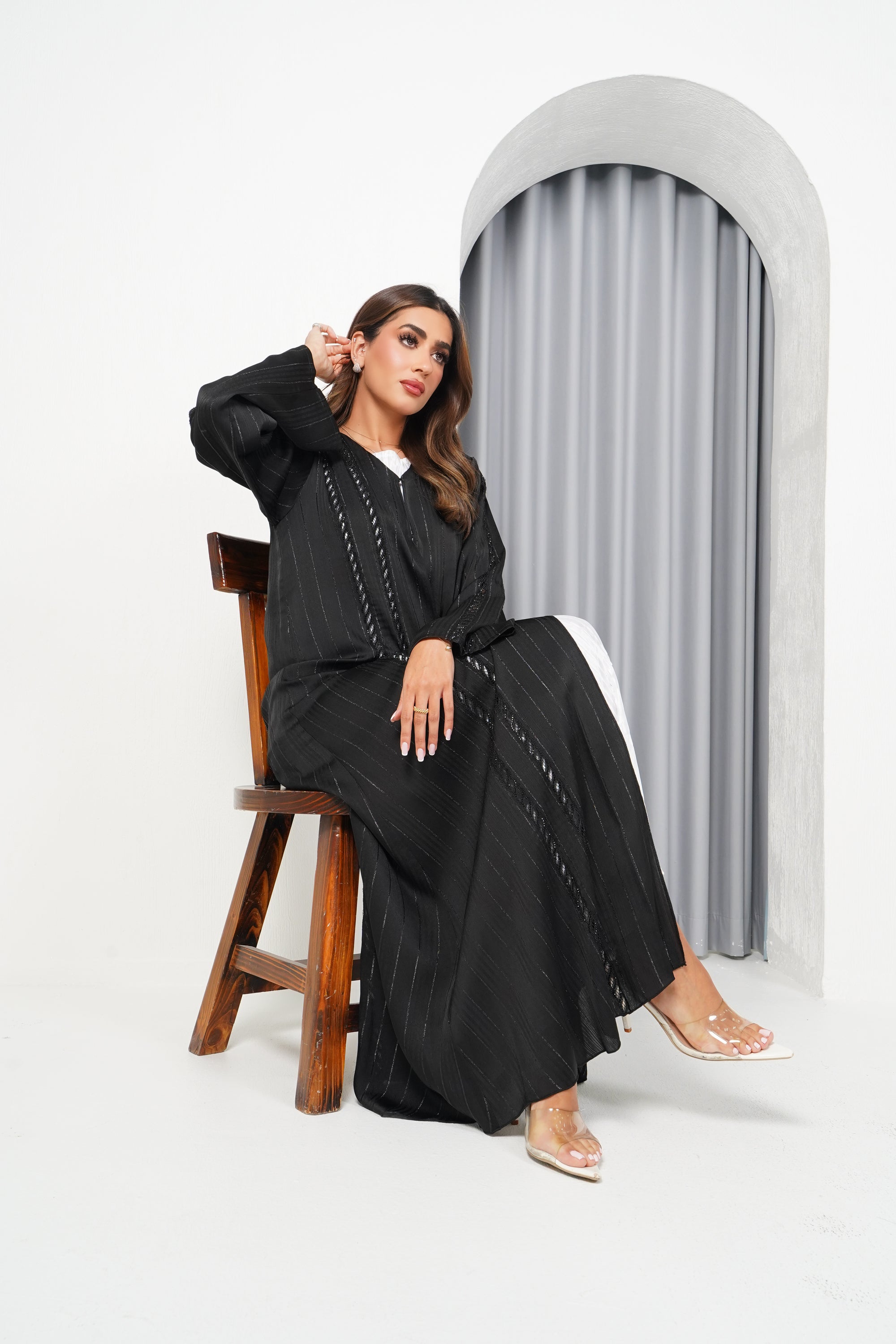 R197 Black Classic  Abaya Set