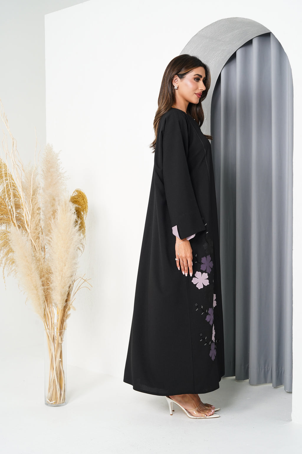 R200 Black With flower model Abaya Set