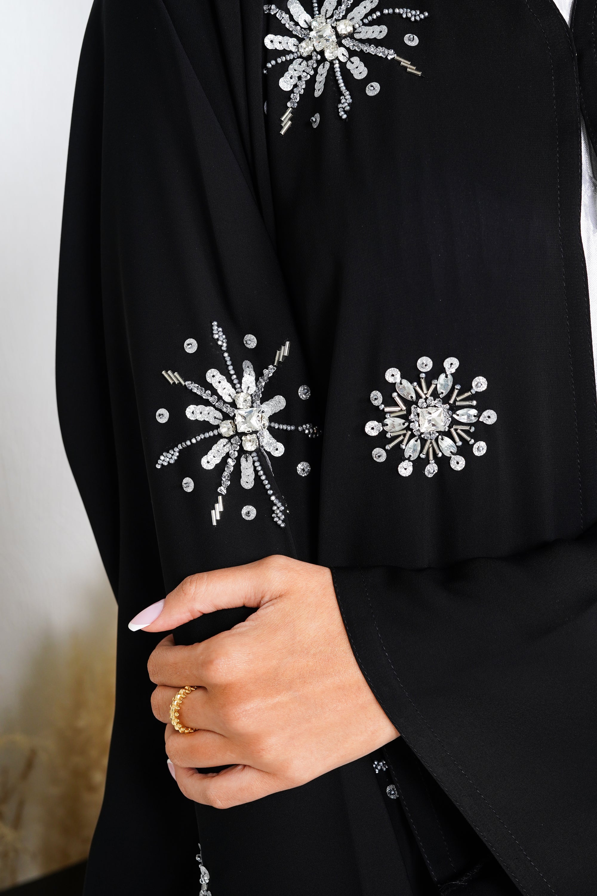 R222 Black elegant  Designer Abaya Set