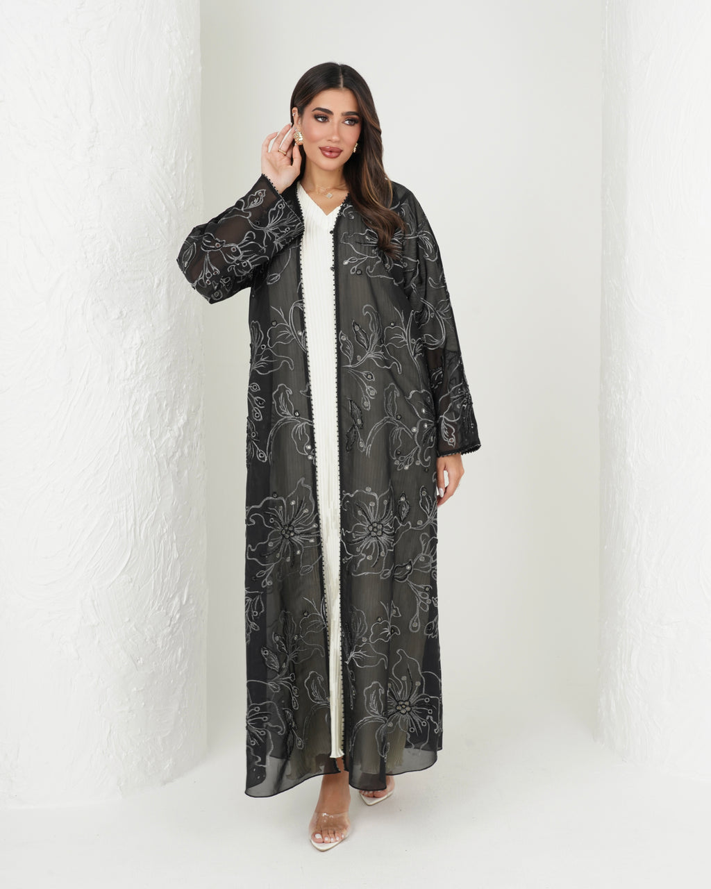 R132 Spanking Black  Abaya Set