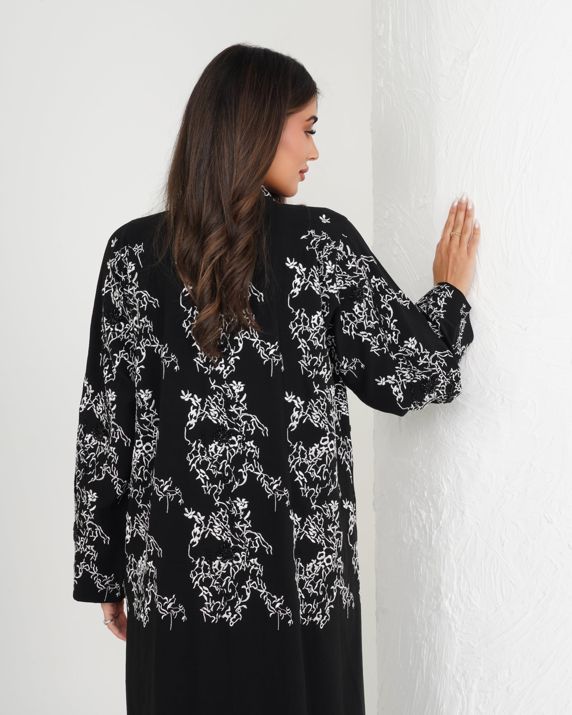 R134 Black Queen  Abaya Set