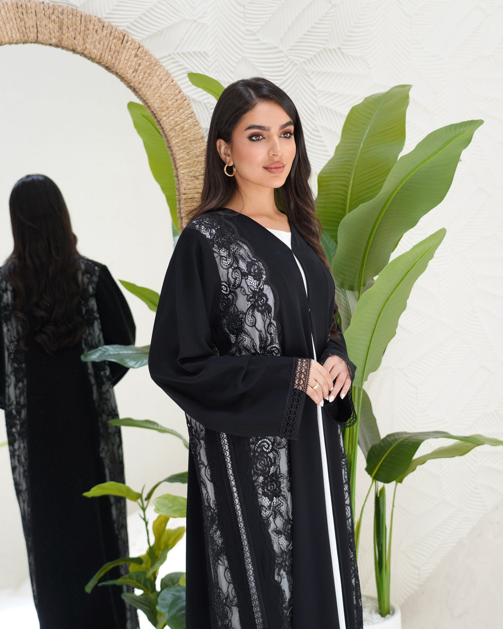 R299 Francy Dantel with stone Elegant Abaya