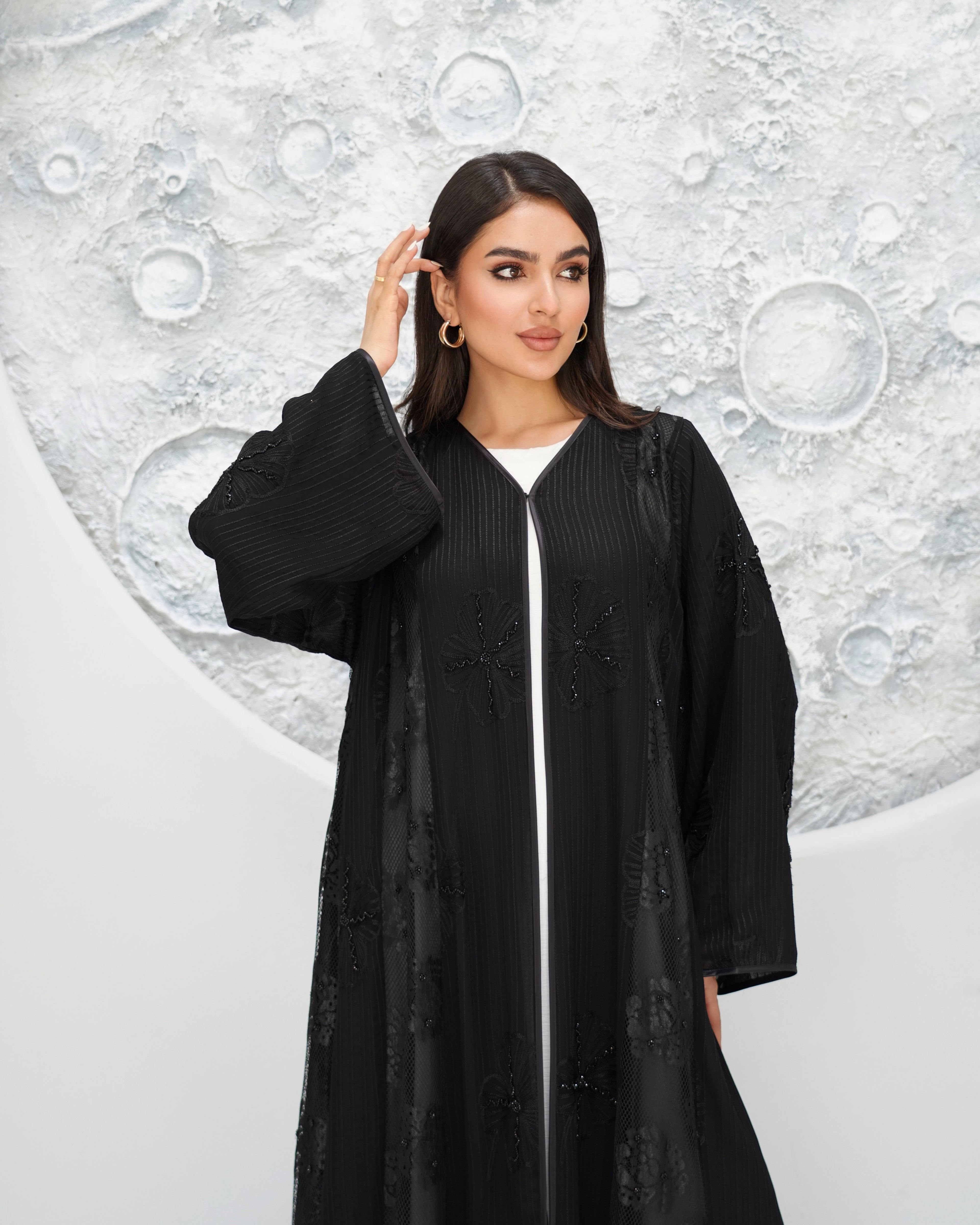 R321 Luxurious Chiffon Gulf Model Black Abaya