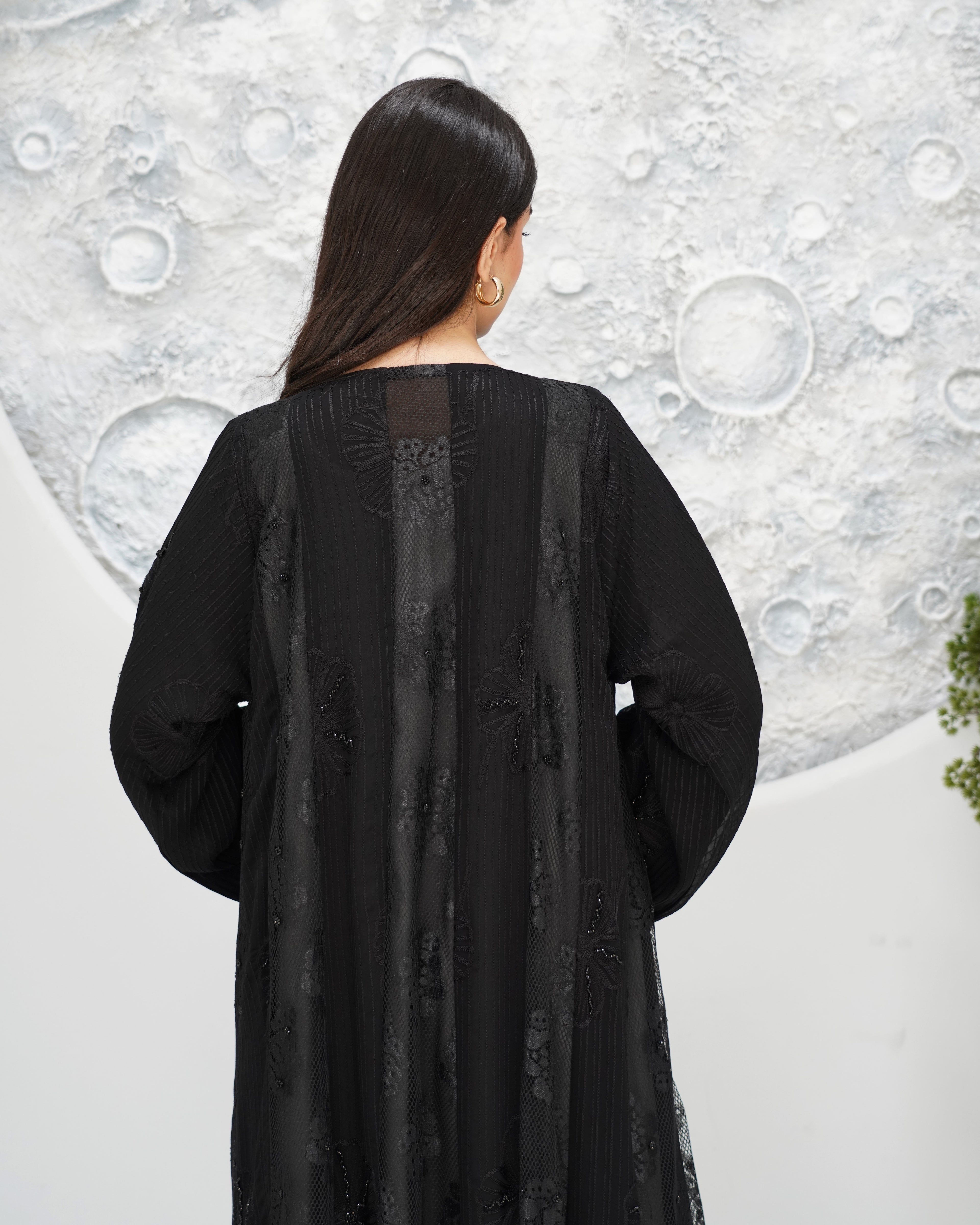 R321 Luxurious Chiffon Gulf Model Black Abaya