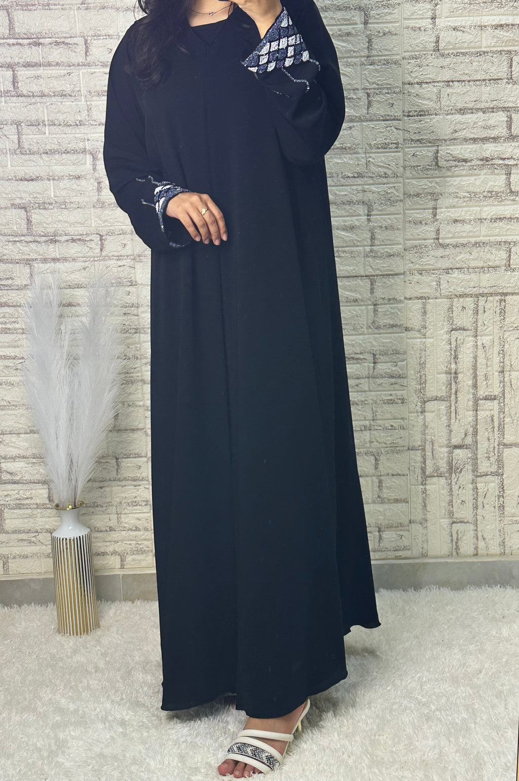 طقم عباية سوداء R016
