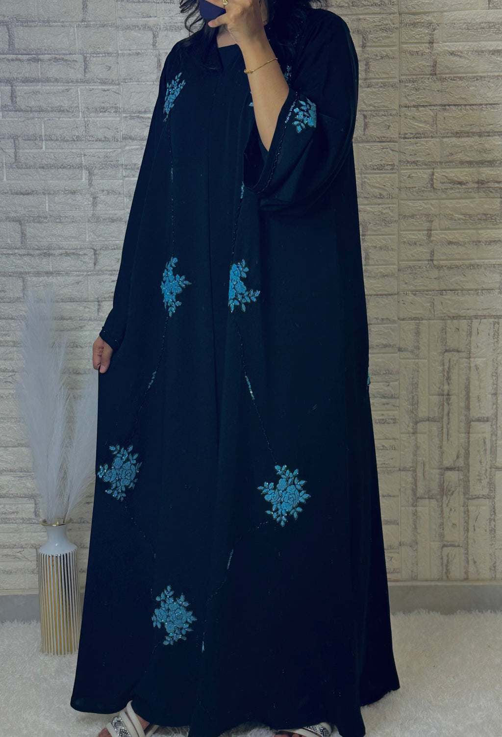 طقم عباية سوداء R020