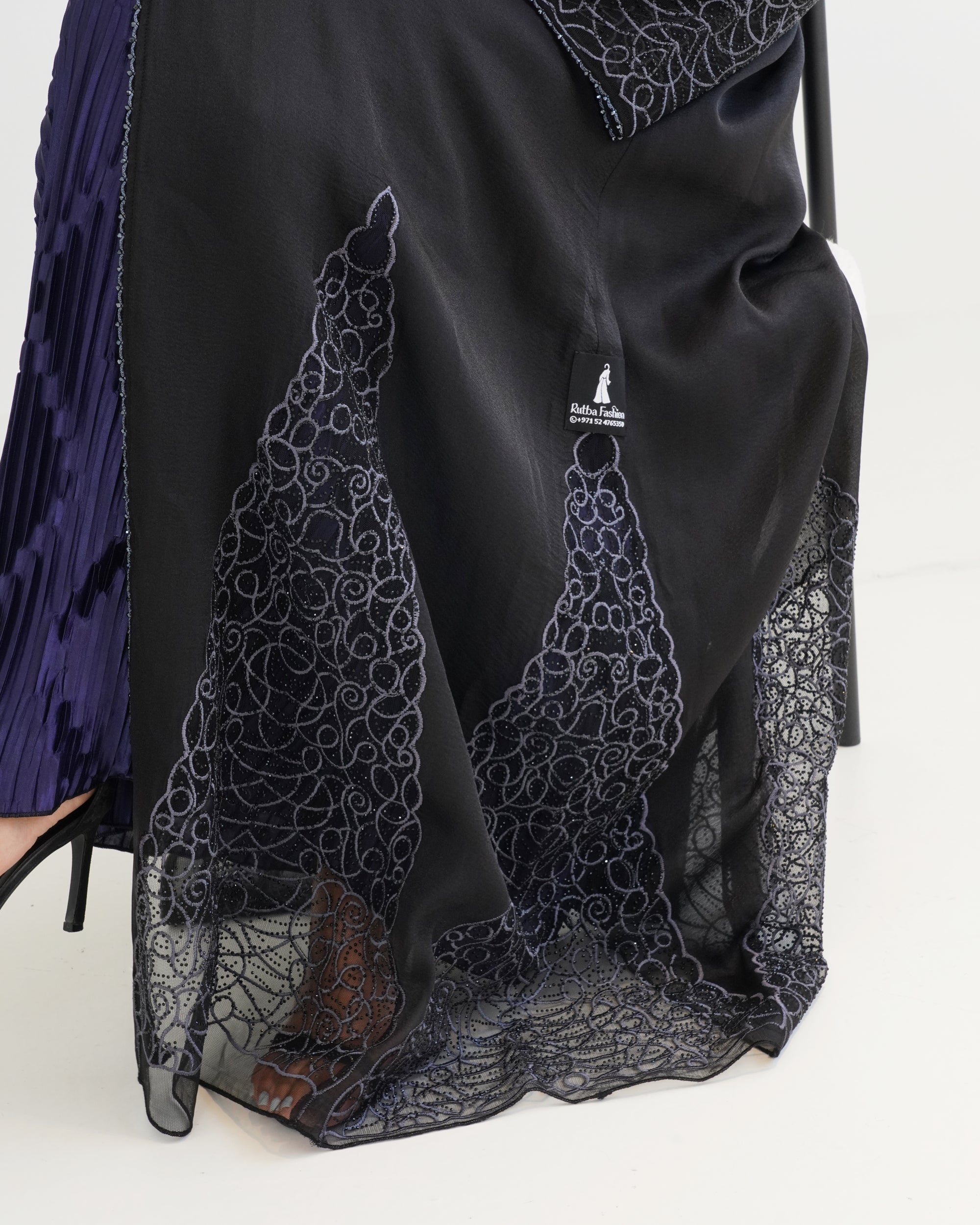 R112 Black Abaya Set