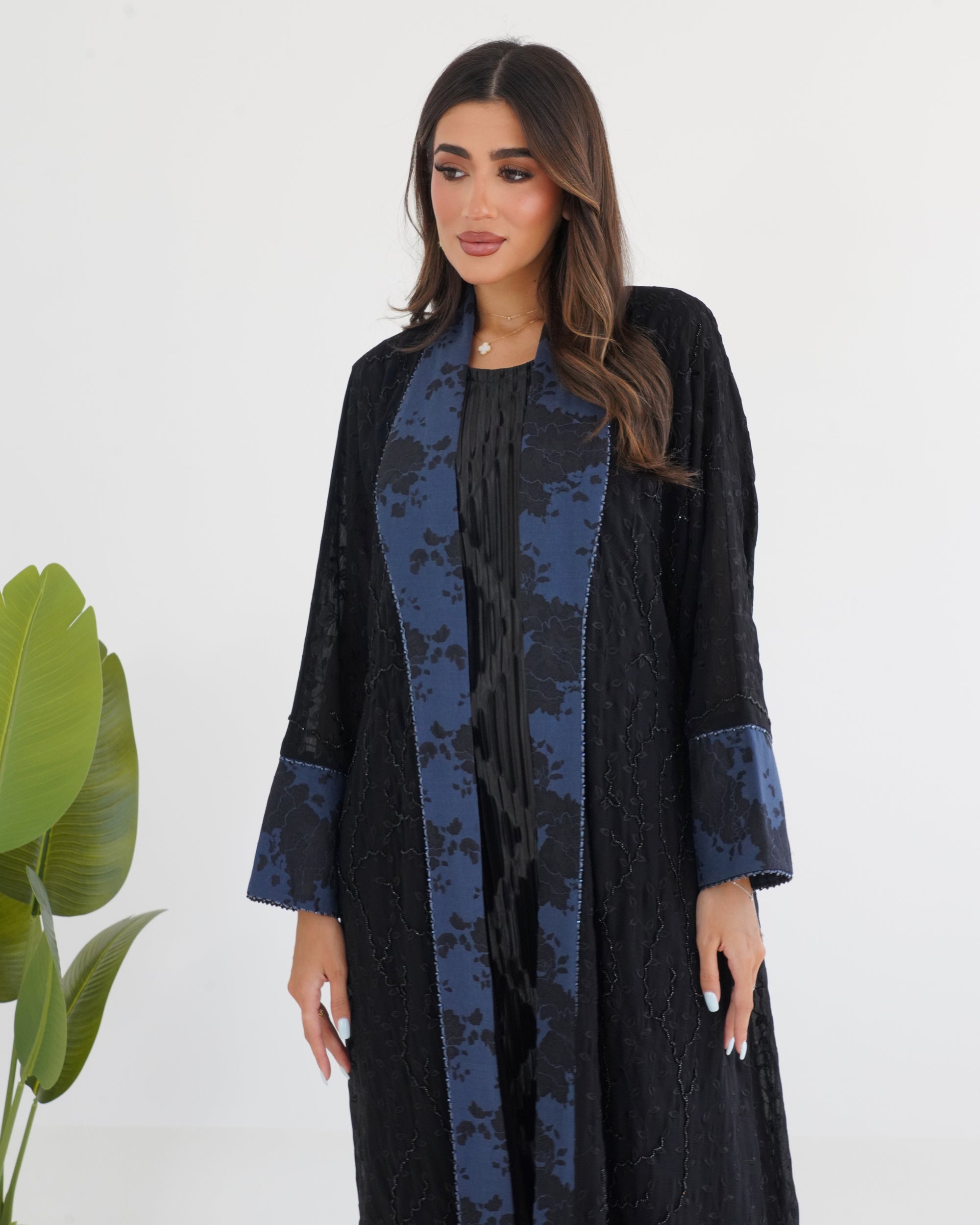 R113  Black Abaya Set