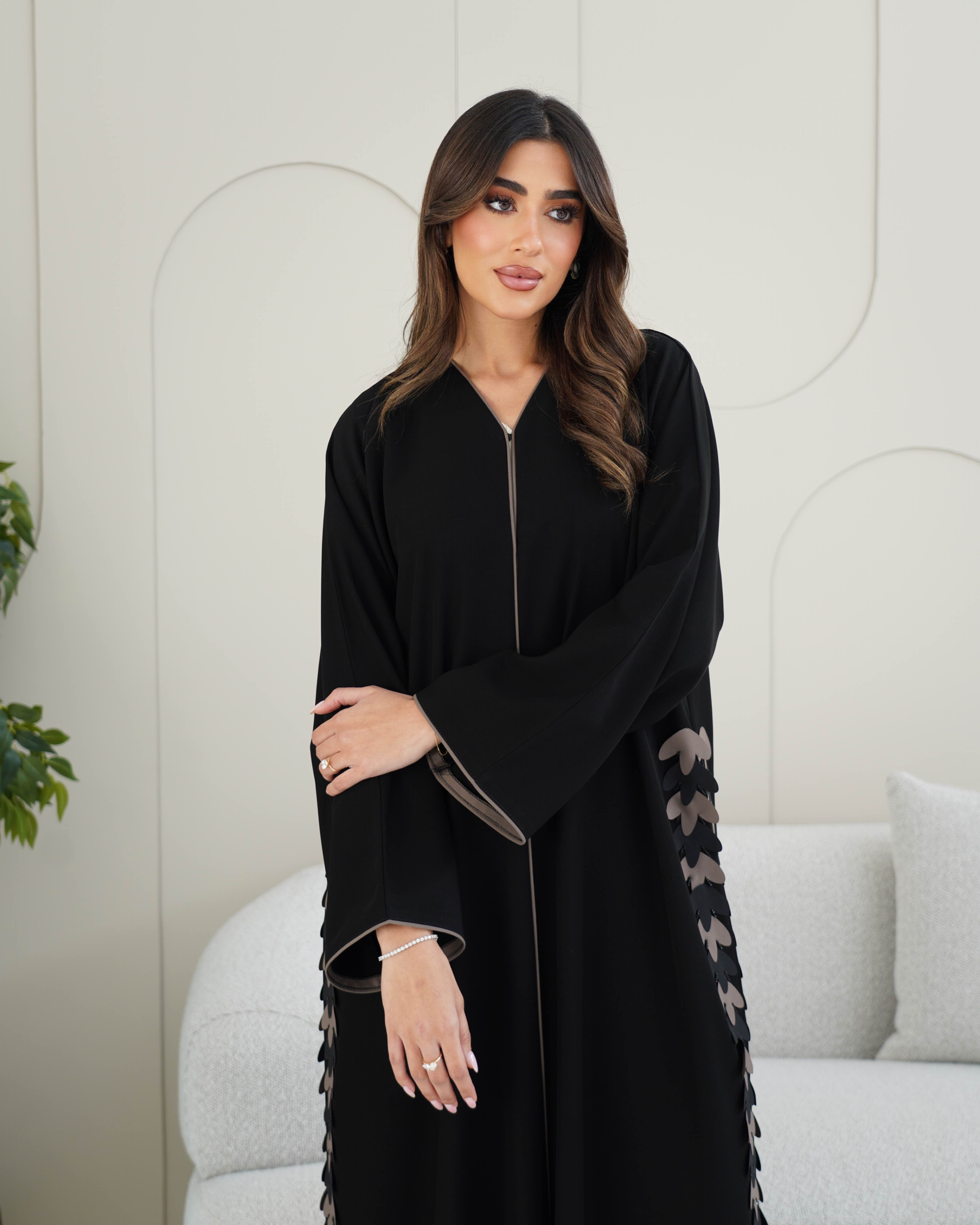 luxury black abaya Dubai elegant style