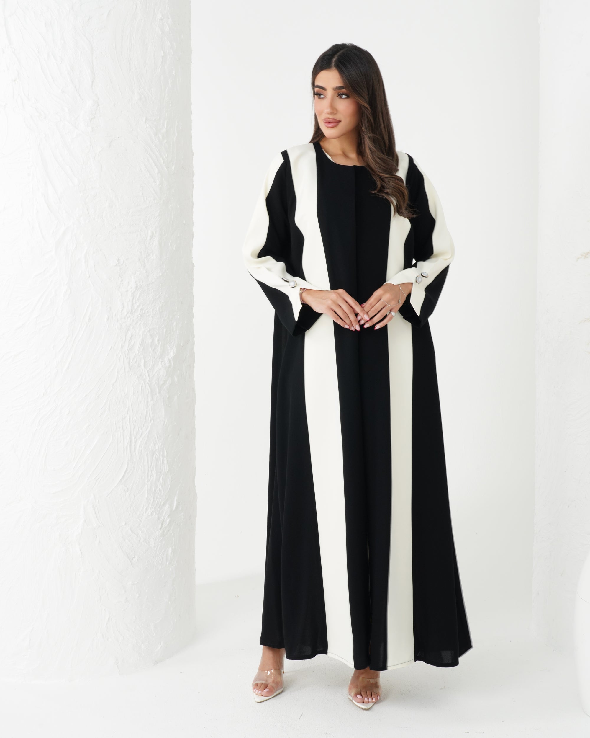 R175 Black And White Exclusive Designer  Abaya Set