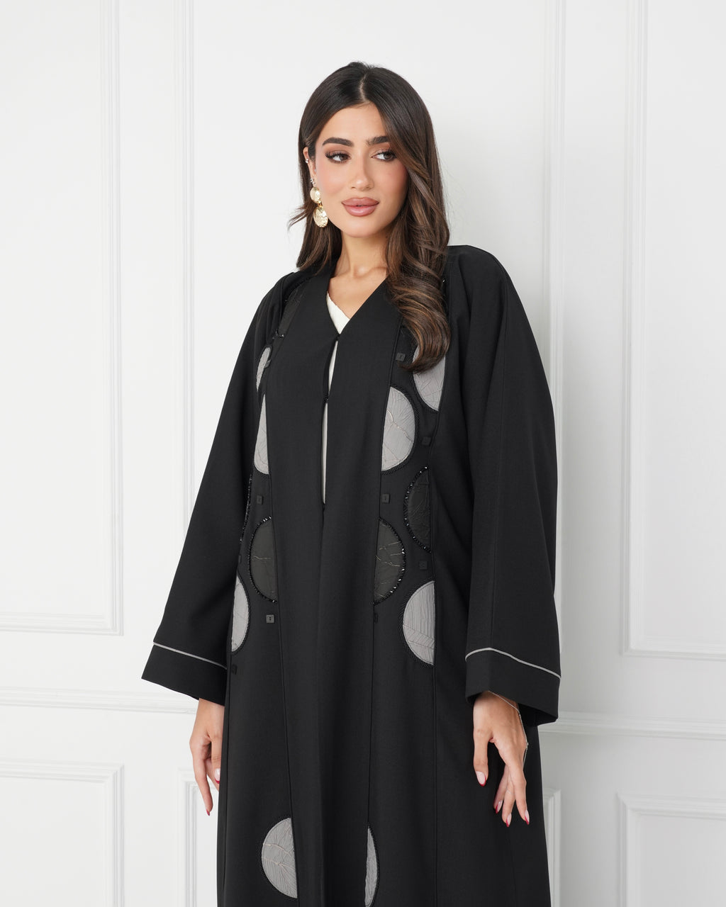 R188 Black elegant  Abaya Set