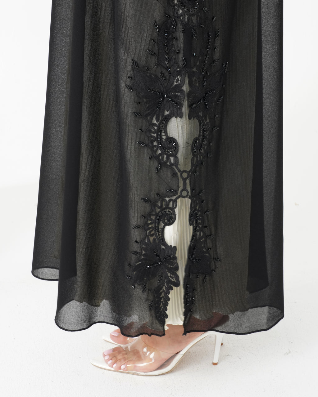 R185 Black elegant  Abaya Set