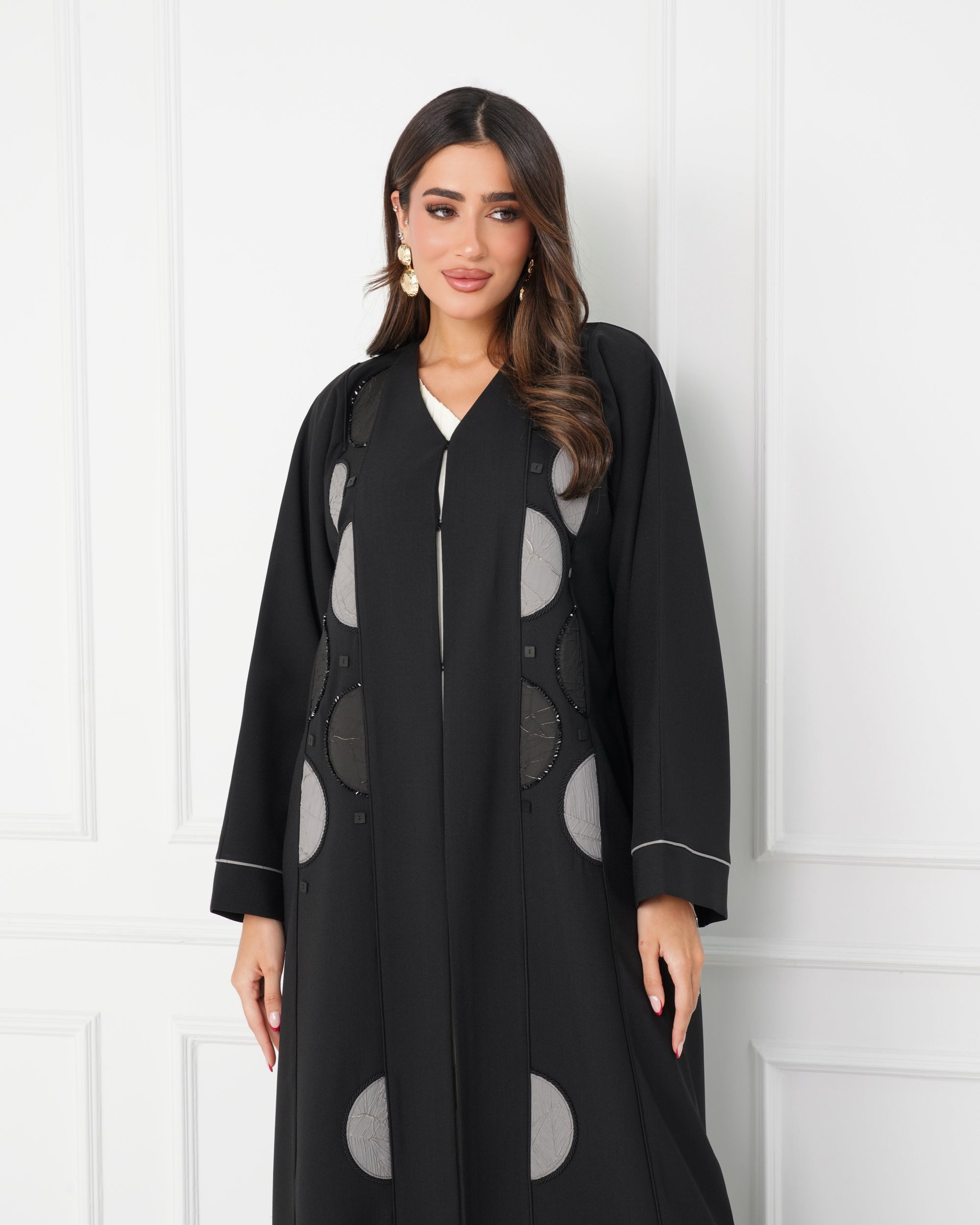 R188 Black elegant  Abaya Set