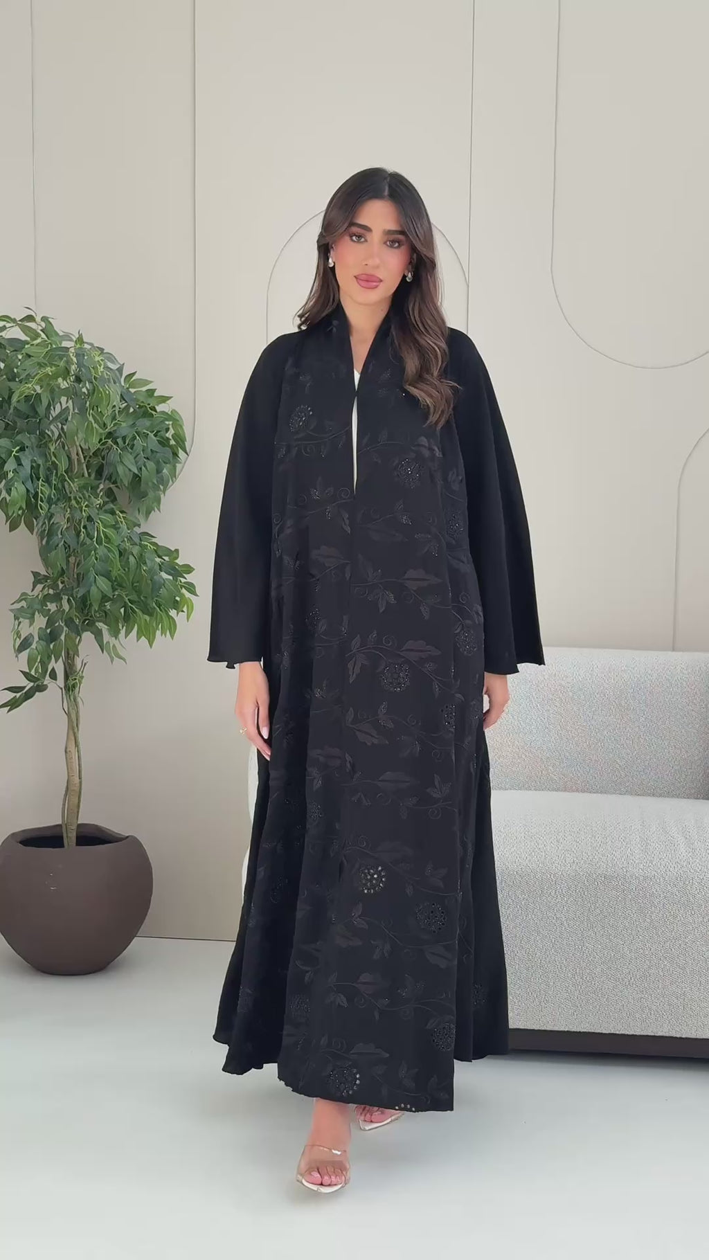 R238 Queen Black Abaya for Eid Collection