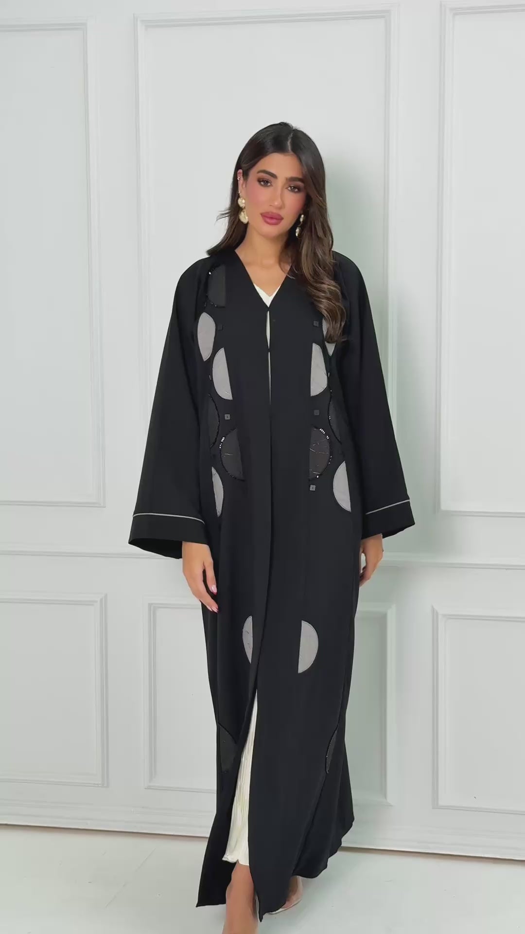 R188 Black elegant  Abaya Set