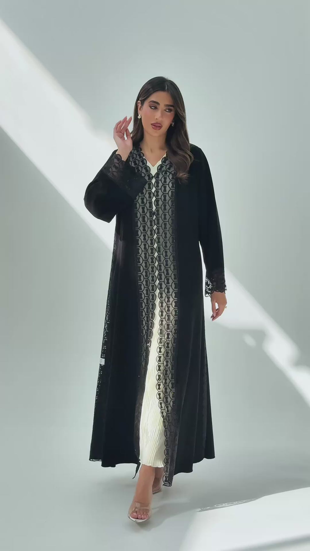 R260 Black Elegant Dantel Abaya For Eid