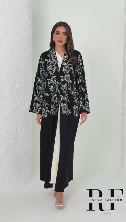 R134 Black Queen  Abaya Set