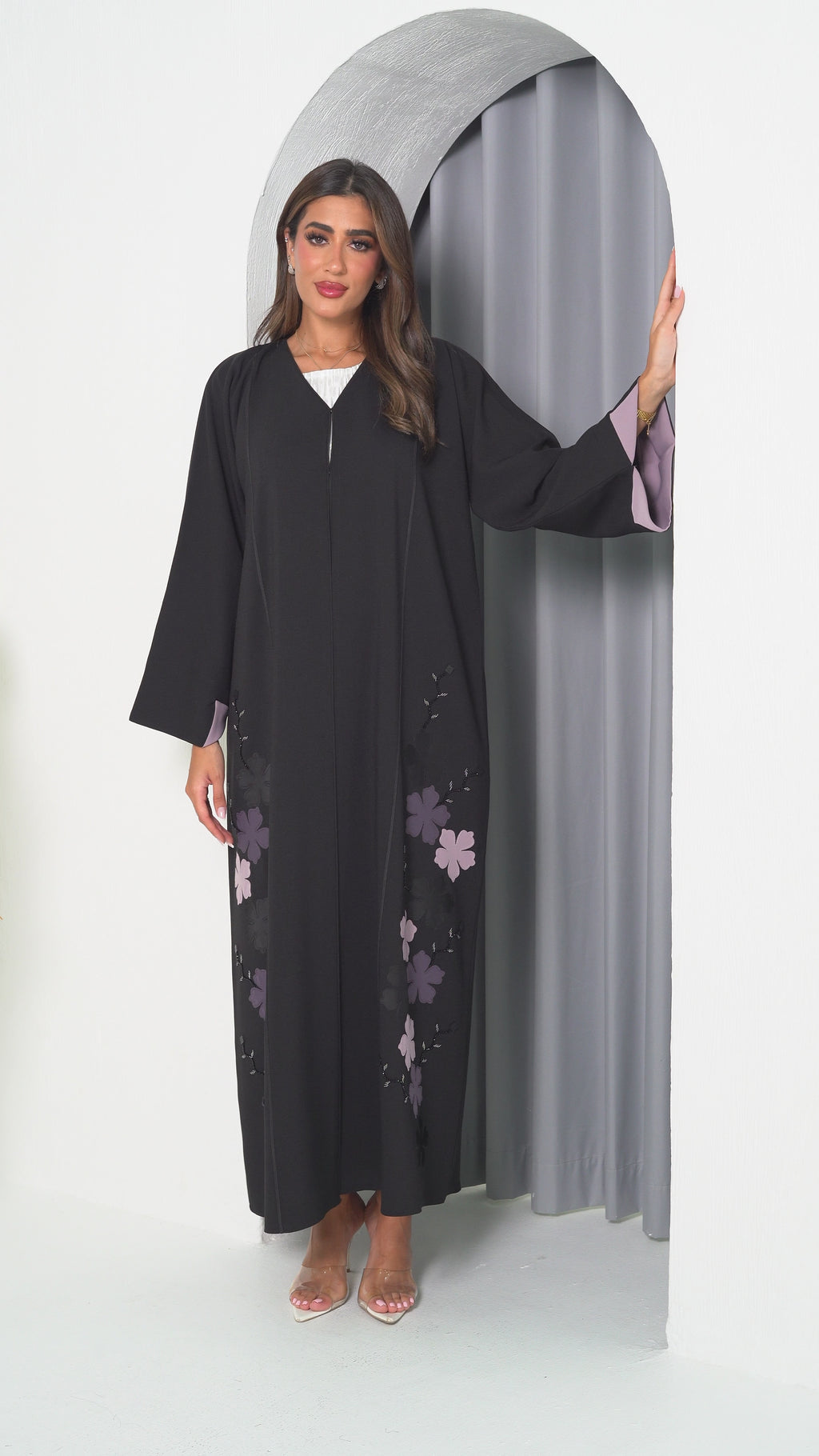 R200 Black With flower model Abaya Set