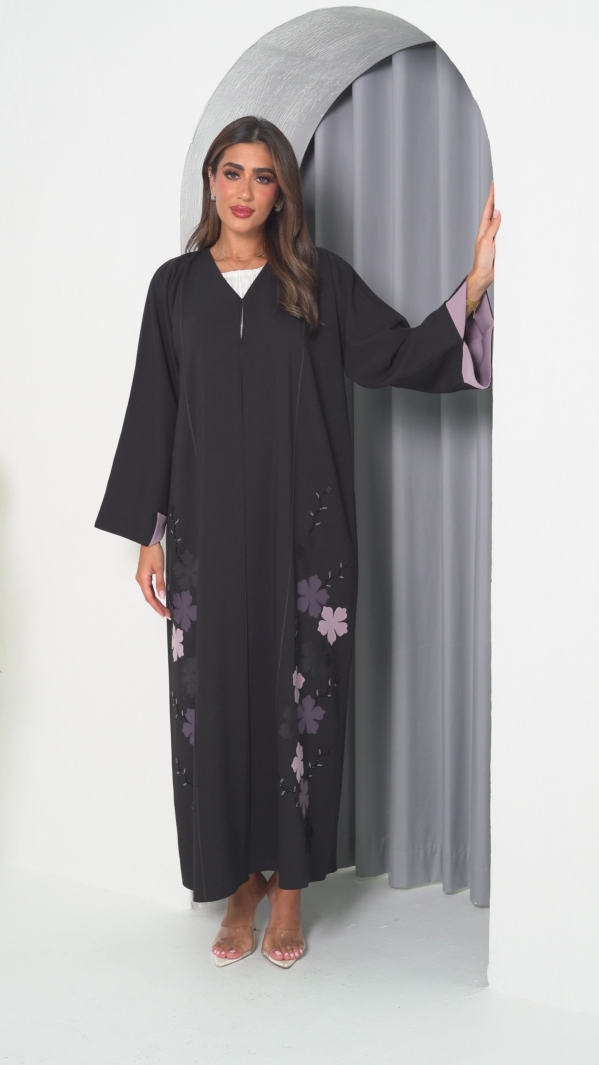 R200 Black With flower model Abaya Set