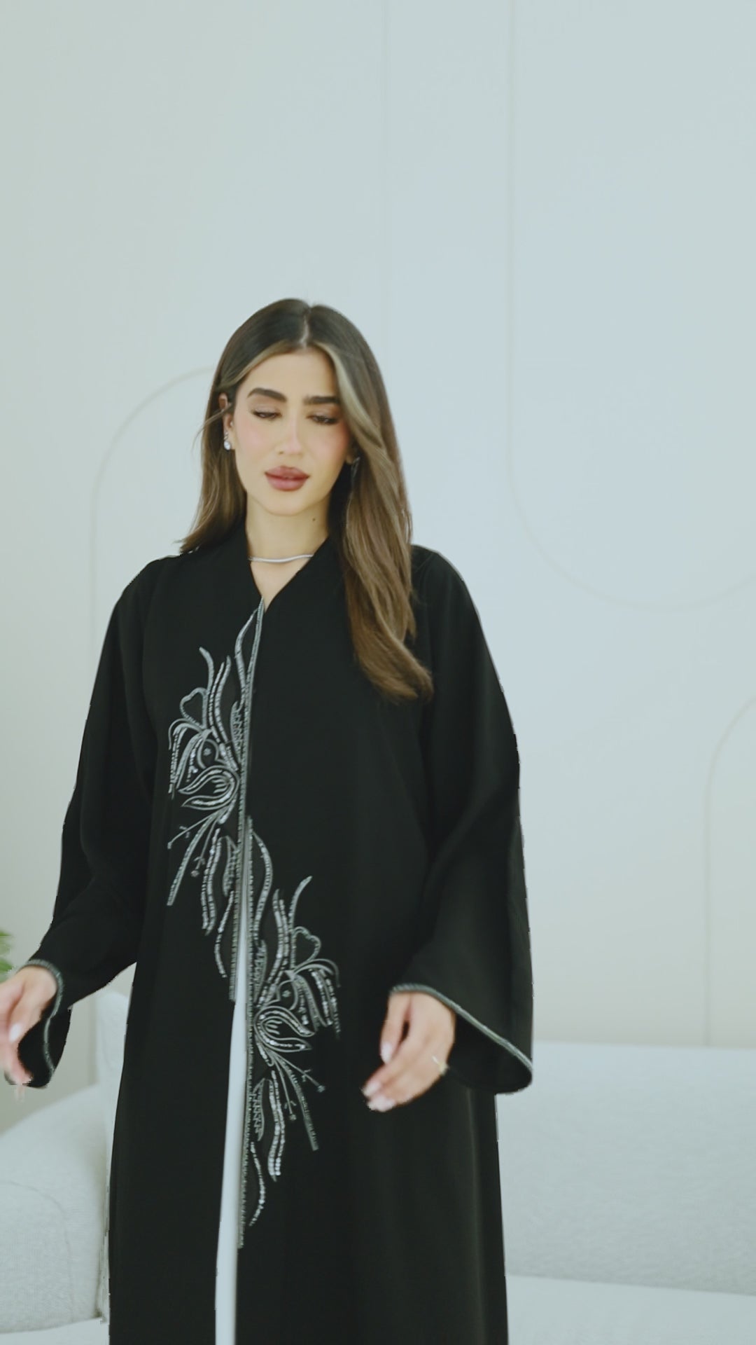 R268 Zari Embroidery Handmade Abaya