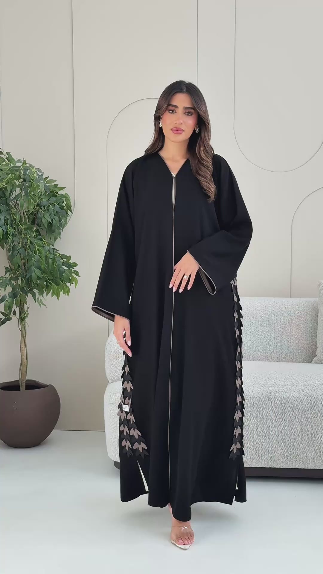 R235 Lazar Flower Dantel Black Abaya