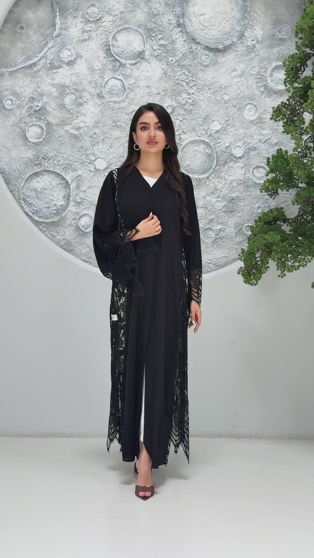 R318 New Exclusive V Francy Black Abaya