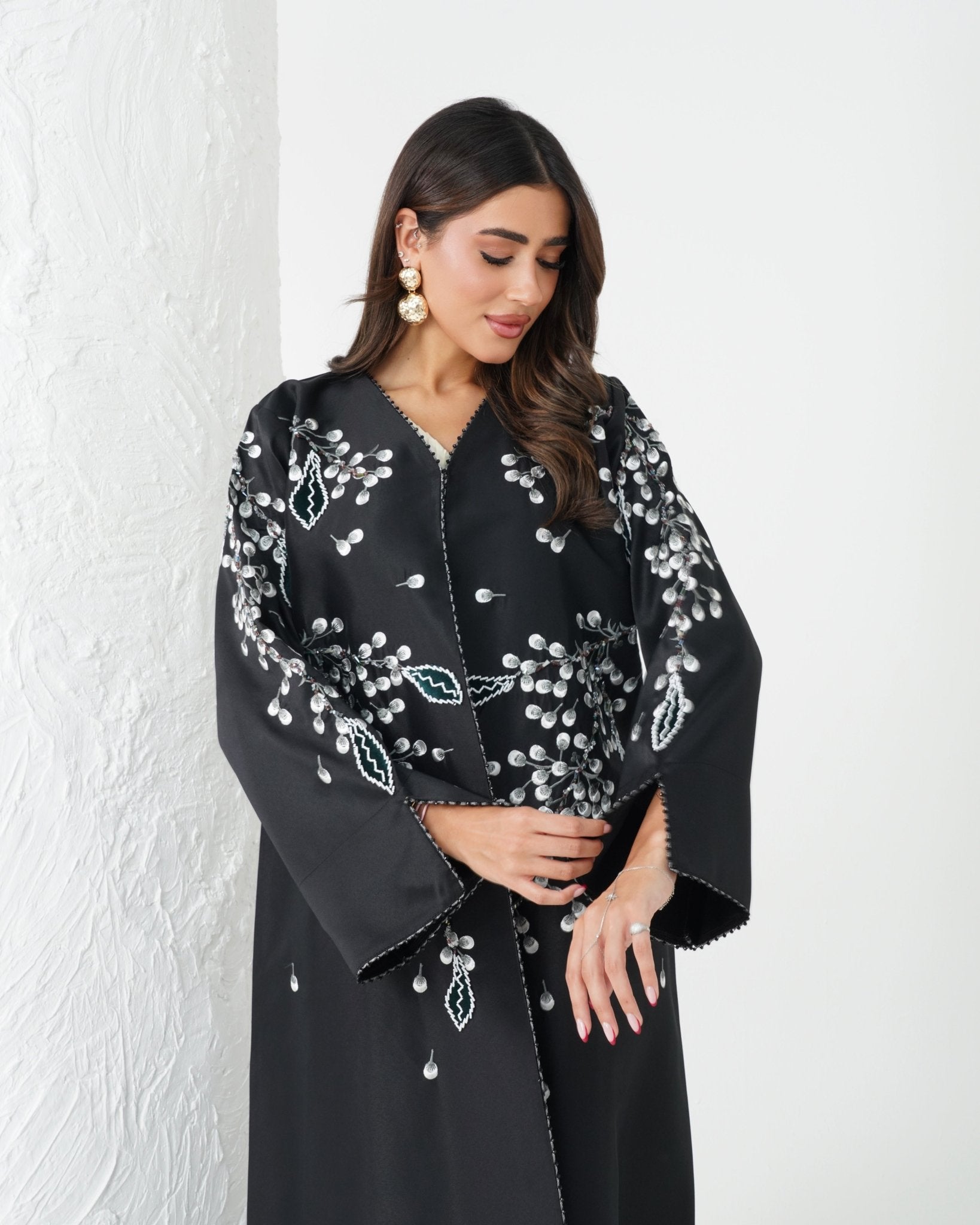 R180 Black Classic Designer Abaya Set Abaya for Women UAE – Abaya – Rutba Fashion Abaya