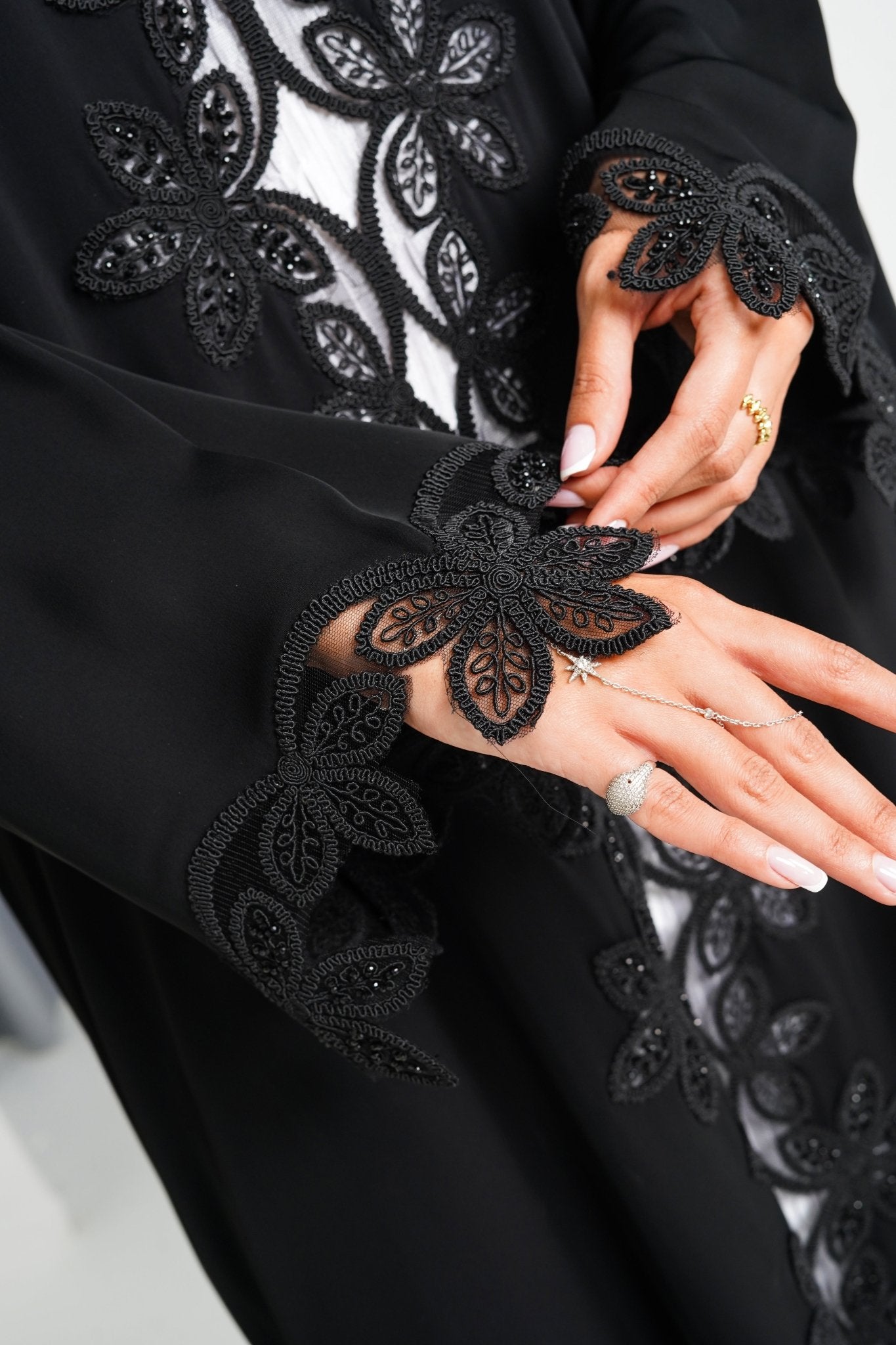 R202 Black Rope Dantil Abaya Set Abaya for Women UAE – Abaya – Rutba Fashion Abaya