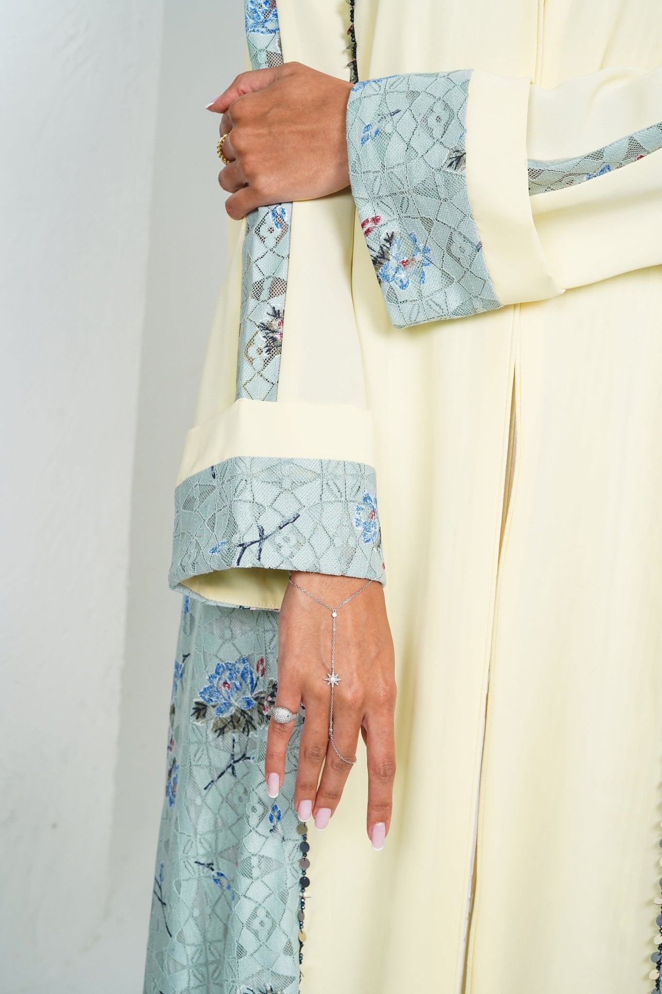 R212 Light Beige Abaya Set Abaya for Women UAE – Abaya – Rutba Fashion Abaya