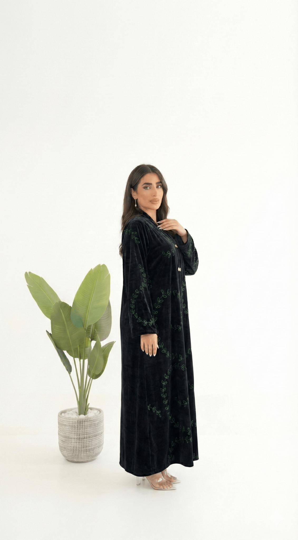 R228 Velvet Abaya Set Abaya for Women UAE – Abaya – Rutba Fashion Abaya