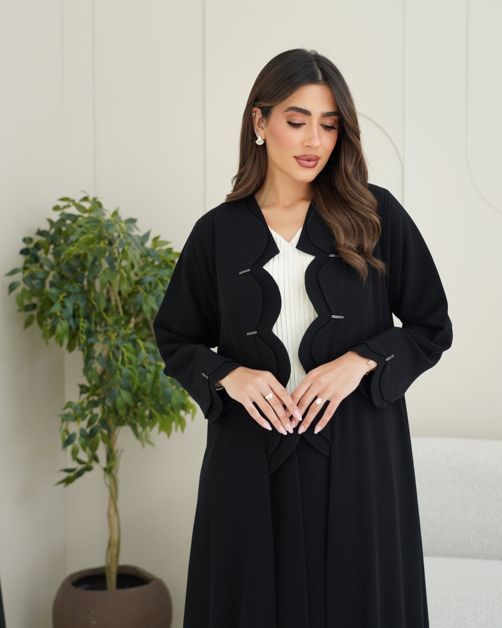 R252 Black Cutting Model Abaya for Women UAE – Abaya – Rutba Fashion Abaya