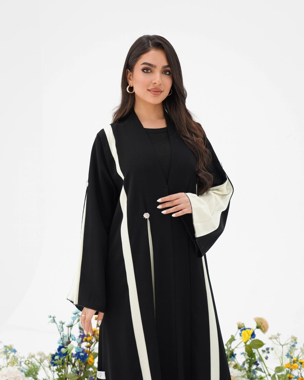 R297 Stylish cutting Model black and beige Abaya Abaya for Women UAE – Abaya – Rutba Fashion Abaya